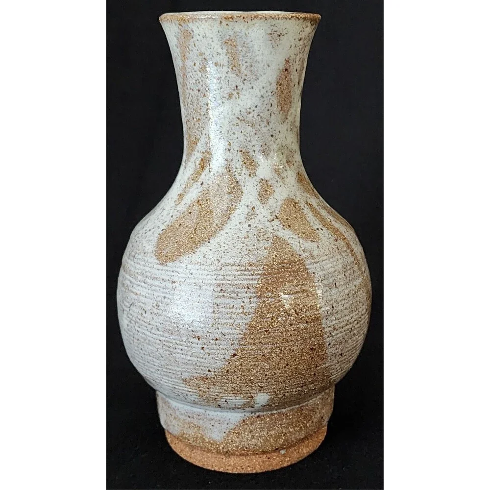 Beautiful Solid vase by GERRY ~ Signed “GERRY 189” ~ Pottery